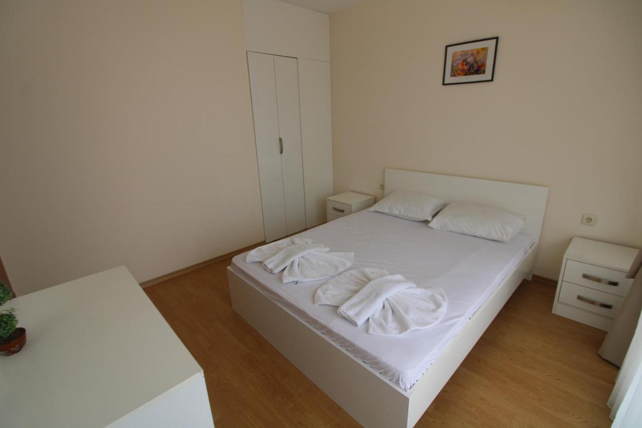 Holiday-Orchid Menada Apartments Sunny Beach Room photo